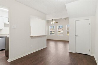 1200 Tyra Ln in Fort Worth, TX - Building Photo - Building Photo