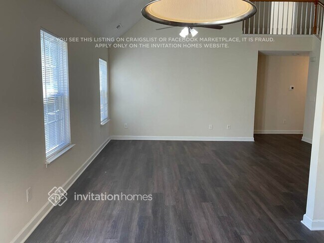 1124 Crowders Woods Dr in Gastonia, NC - Foto de edificio - Building Photo