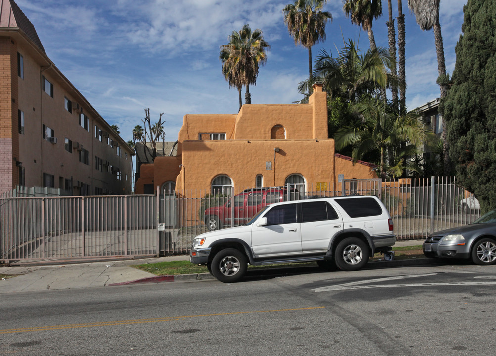 Coronel Apartments in Los Angeles, CA - Building Photo