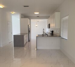 4164 Sapphire Terrace in Weston, FL - Building Photo - Building Photo