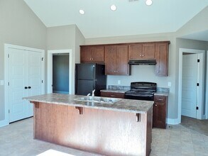 9380 Hoffman Pl in Warrior, AL - Building Photo - Building Photo