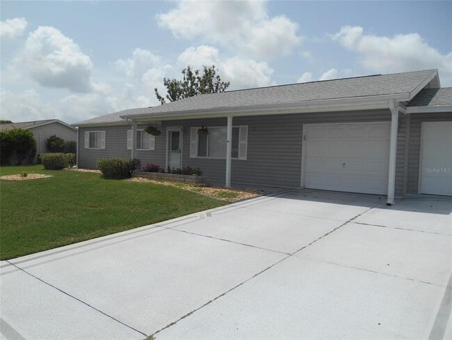 property at 10762 SE 174th Pl