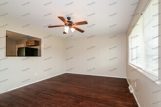 2280 Pheasant Dr in Florissant, MO - Building Photo - Building Photo