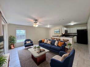 452 Orange Ave in Longwood, FL - Building Photo - Building Photo