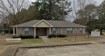 Camellia Place in Monroeville, AL - Building Photo