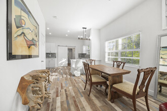 331 NW 1st Ave in Boynton Beach, FL - Building Photo - Building Photo