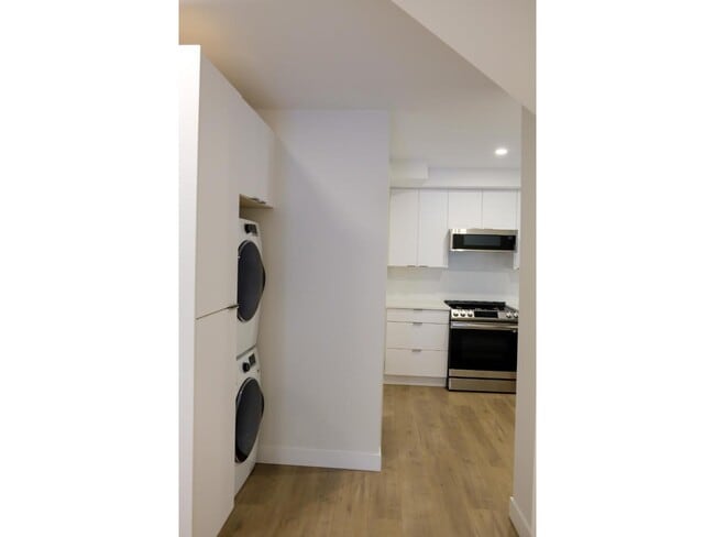 12317 Beecher St in Surrey, BC - Building Photo - Building Photo