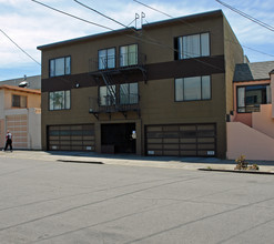 4725 Irving St in San Francisco, CA - Building Photo - Building Photo