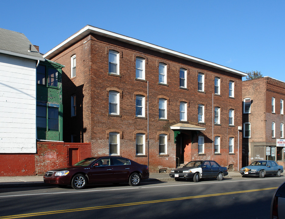 222 Lyman St in Holyoke, MA - Building Photo