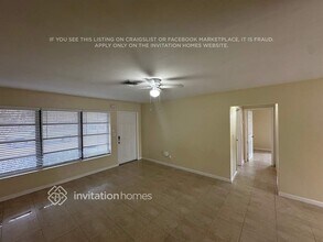 526 Foresteria Dr in West Palm Beach, FL - Building Photo - Building Photo