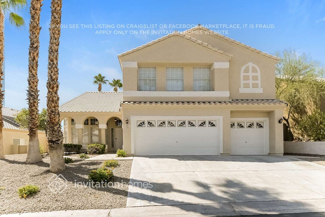 1321 Sun Copper Dr in Las Vegas, NV - Building Photo