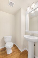33 161st Pl SE in Bothell, WA - Building Photo - Building Photo