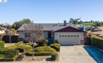3309 St James Pl in Antioch, CA - Building Photo