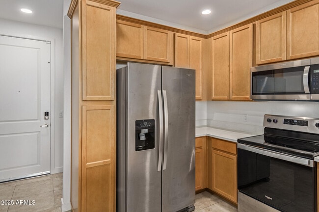 property at 2511 W Queen Creek Rd