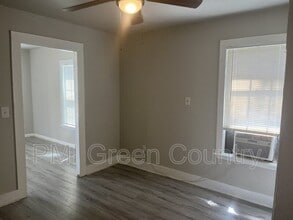 219 N Bristow Ave in Coweta, OK - Building Photo - Building Photo