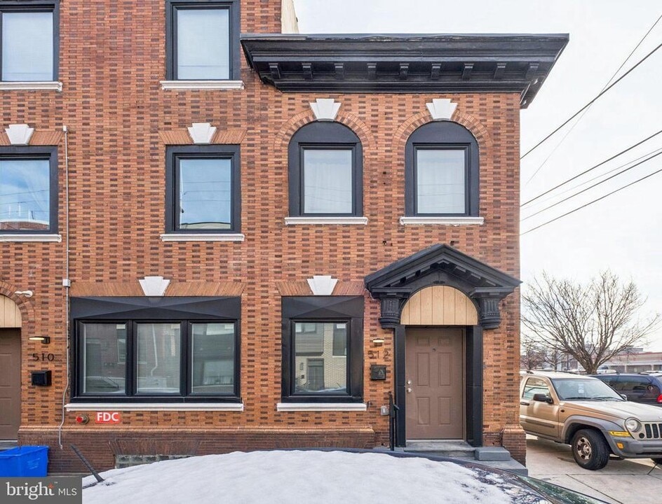 512 W Norris St in Philadelphia, PA - Building Photo
