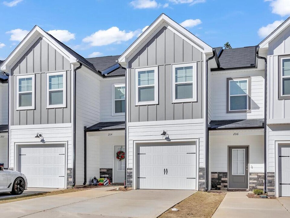 214 Linsmore Ave in Grovetown, GA - Building Photo