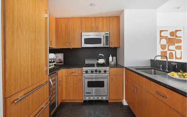 property at 100 W 58th St