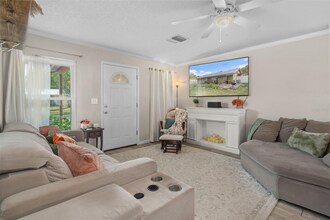 113 Cranbrooke Dr in Seffner, FL - Foto de edificio - Building Photo