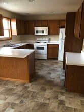 5016 Charm Ridge Dr in Jefferson City, MO - Building Photo - Building Photo