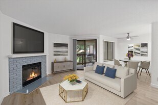 Cedardale in Federal Way, WA - Building Photo