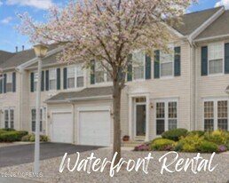 29 Osprey Ln in Berkeley Township, NJ - Building Photo