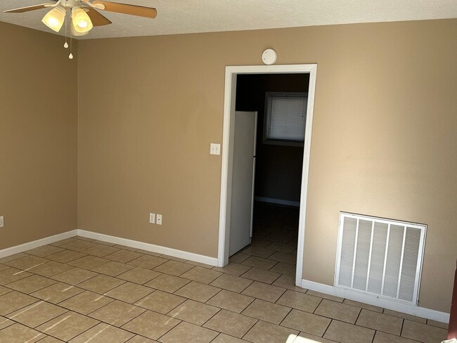 718 E Forbes Dr in Bald Knob, AR - Building Photo - Building Photo