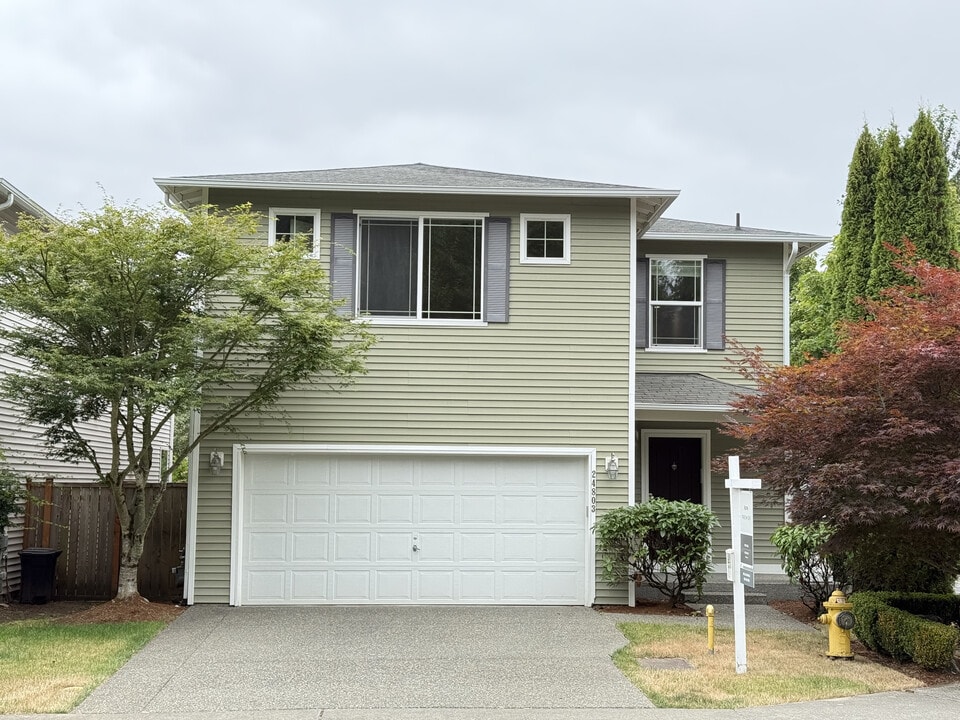 24803 SE 19th St in Sammamish, WA - Building Photo