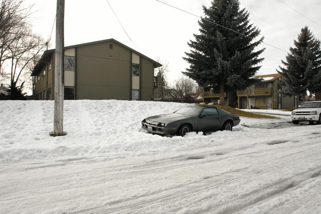 12406-12420 E 3rd Ave in Spokane, WA - Foto de edificio - Building Photo