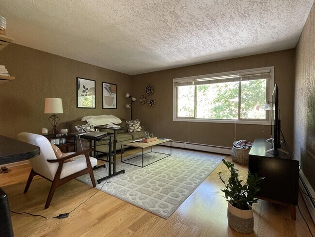 3018 Aldrich Ave S in Minneapolis, MN - Building Photo - Building Photo