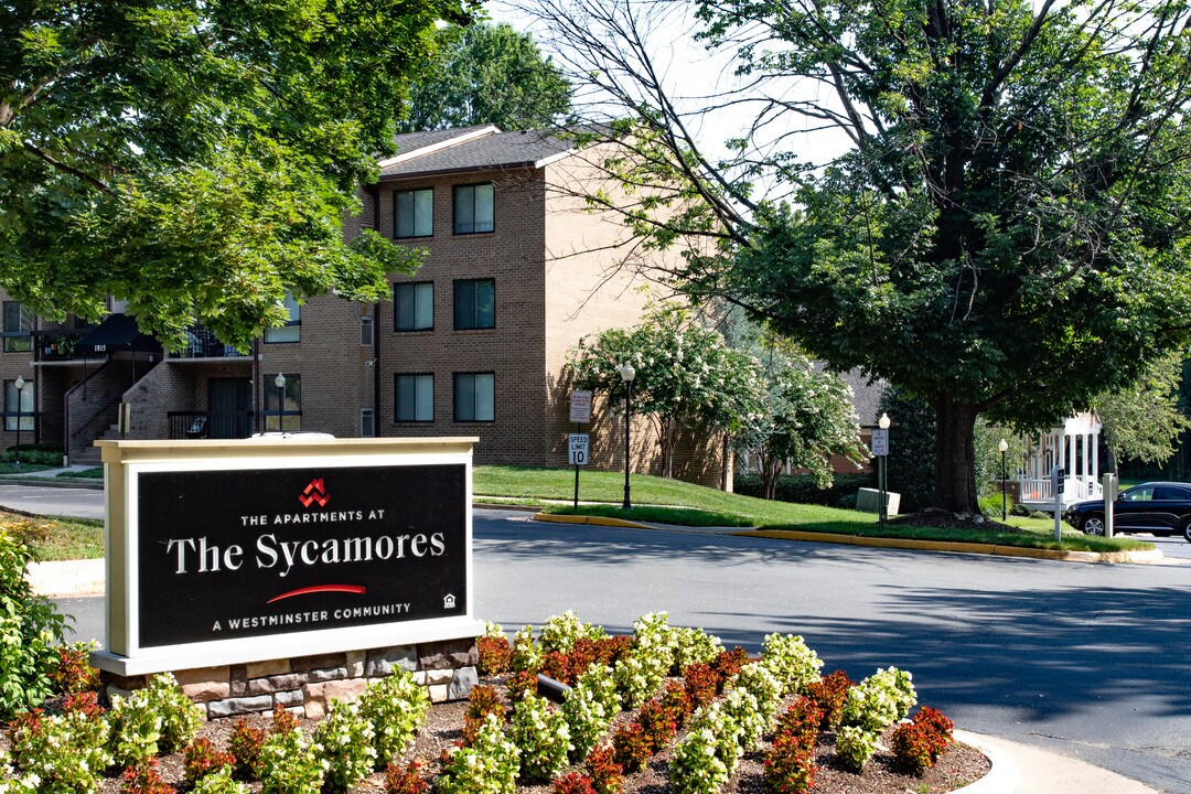 The Apartments at The Sycamores in Reston, VA - Foto de edificio
