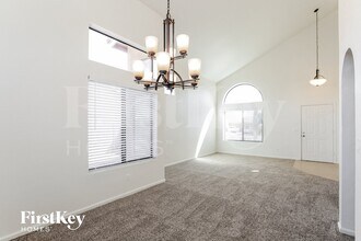 6512 N 85th Ave in Glendale, AZ - Building Photo - Building Photo