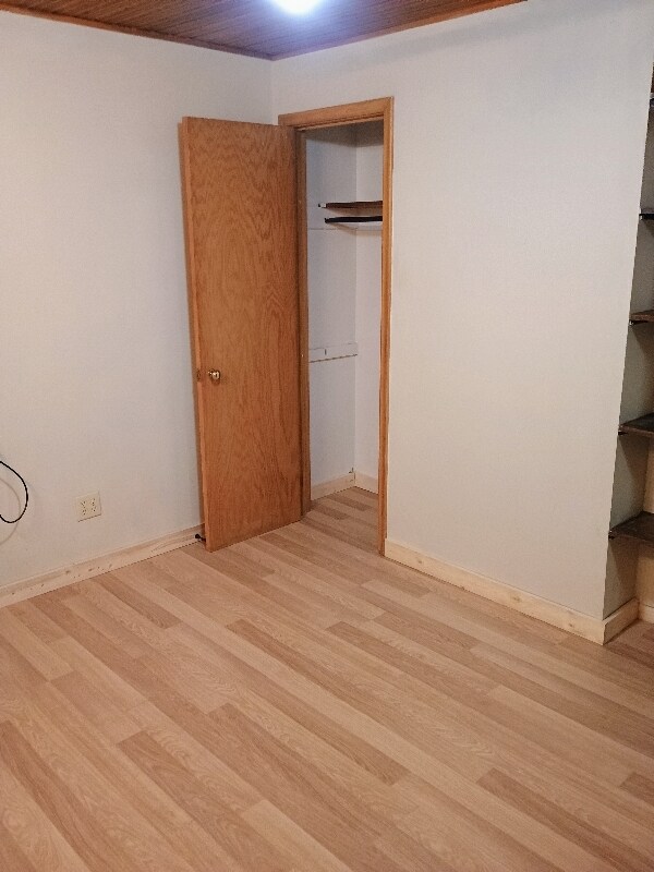 1325 9th St S in Virginia, MN - Foto de edificio - Building Photo