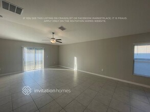 11116 Riley Pines Cir in Gibsonton, FL - Foto de edificio - Building Photo