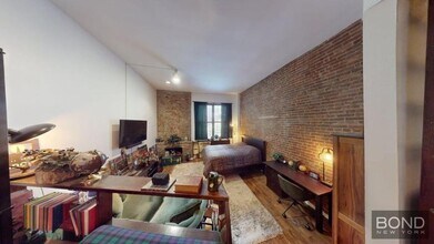 46 W 85th St in New York, NY - Building Photo - Building Photo