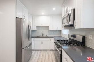 1024 Maple St in Santa Monica, CA - Building Photo - Building Photo