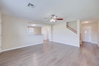 1005 Easy Cove in Hutto, TX - Building Photo - Building Photo