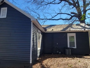 810 Monroe St in Lagrange, GA - Building Photo - Building Photo