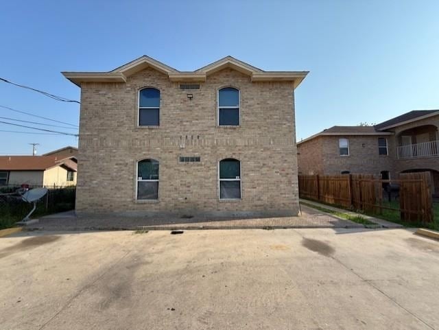 property at 3006 E Stewart St