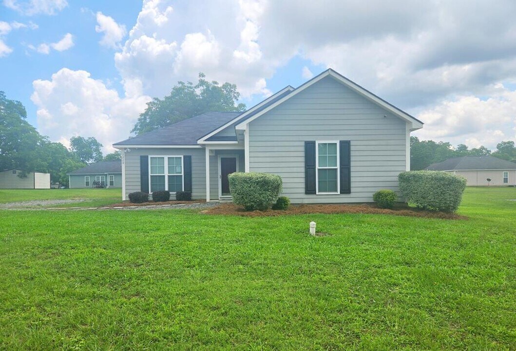 1220 Ball Park Ave NE in Dawson, GA - Building Photo