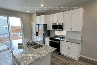 10186 Scranton Ct in Commerce City, CO - Foto de edificio - Building Photo