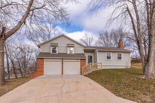 5730 Clark St in Kansas City, KS - Building Photo