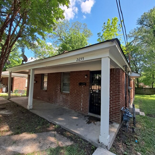 property at 2655 Whitman Ave
