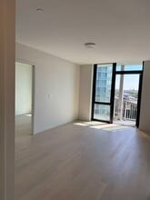 13102A 40th Rd, Unit 6Fl in Flushing, NY - Foto de edificio - Building Photo