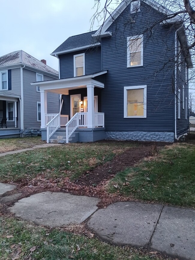 property at 564 E Chestnut St