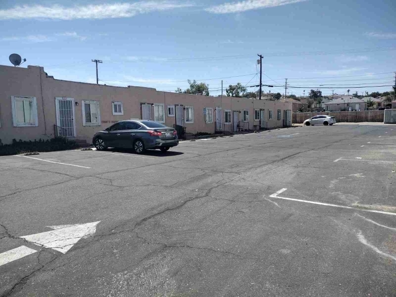 720 Main St in Barstow, CA - Building Photo