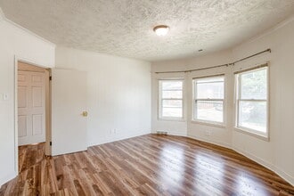 116.5 N 40th St in Omaha, NE - Building Photo - Building Photo