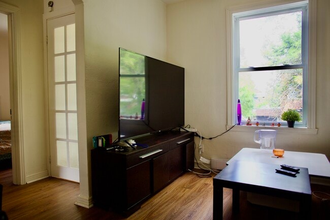 1850 Allard Rue in Montréal, QC - Building Photo - Building Photo