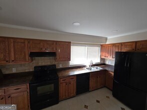 76 Willowick Dr in Stonecrest, GA - Building Photo - Building Photo