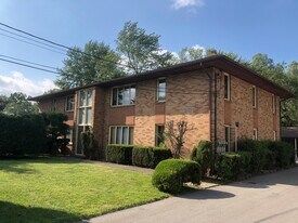 33 Woodglen Ave, Unit C